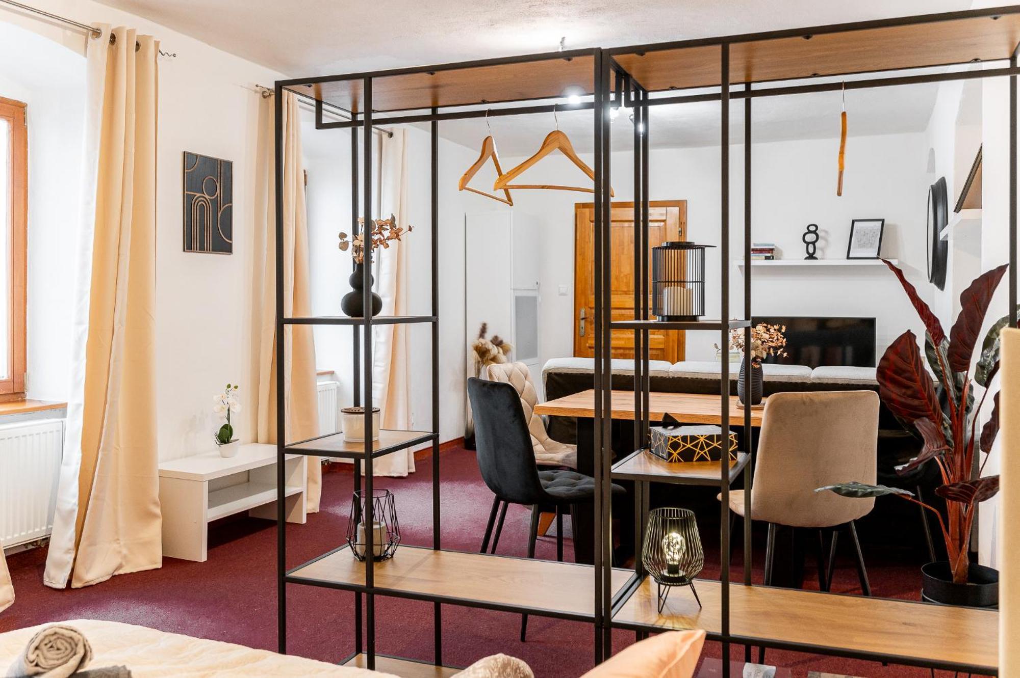 K1 Piatok Sobota Disco Cez Tyzden Tichy Apartman Кошице Экстерьер фото
