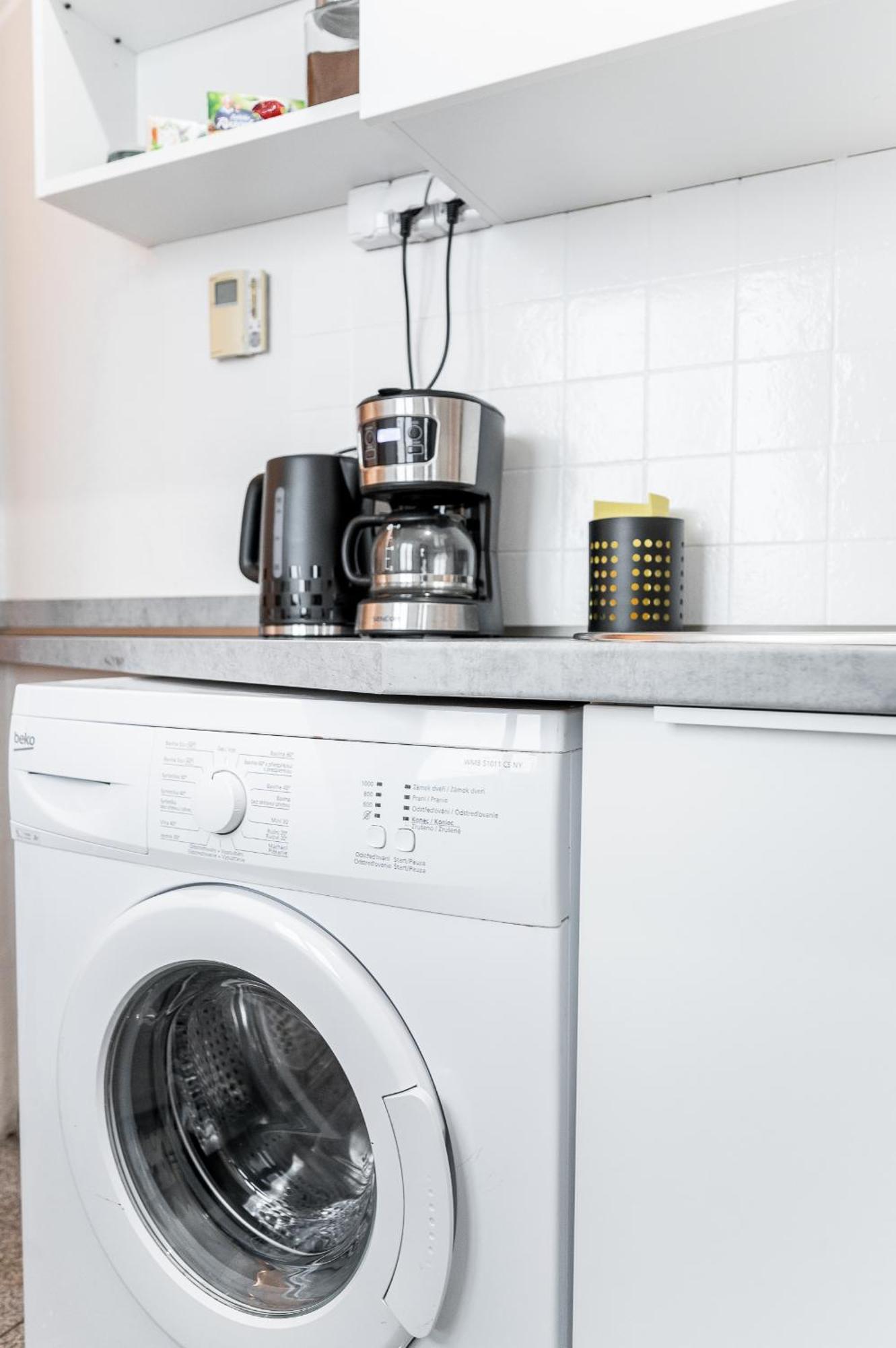 K1 Piatok Sobota Disco Cez Tyzden Tichy Apartman Кошице Экстерьер фото