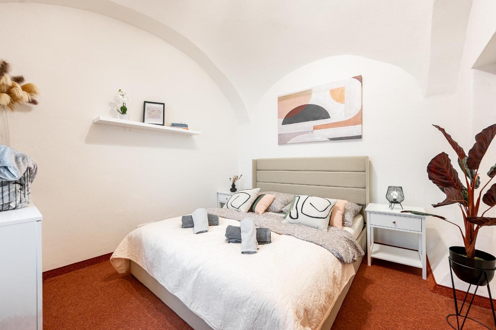 K1 Piatok Sobota Disco Cez Tyzden Tichy Apartman Кошице Экстерьер фото