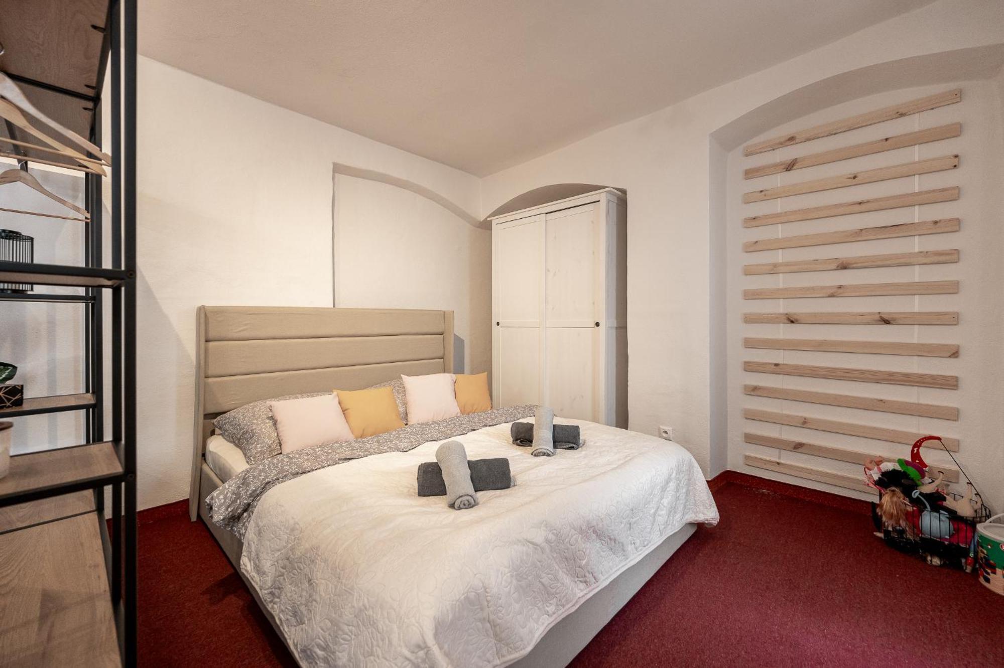 K1 Piatok Sobota Disco Cez Tyzden Tichy Apartman Кошице Экстерьер фото