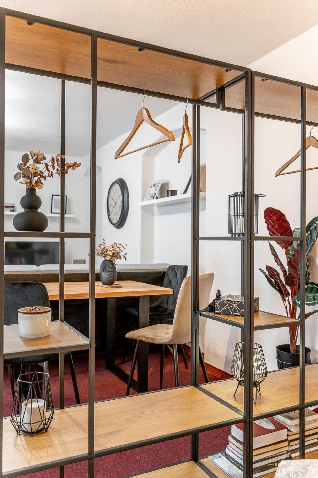K1 Piatok Sobota Disco Cez Tyzden Tichy Apartman Кошице Экстерьер фото